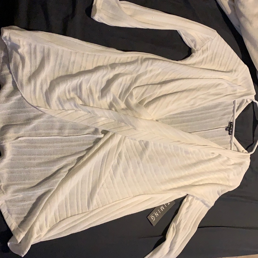 Twist front cardigan
